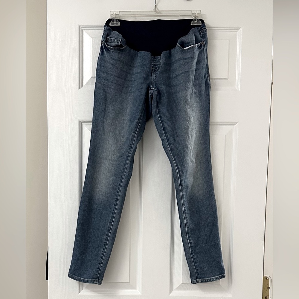 Old Navy Maternity Full-Panel Skinny Jeans 0 Short
